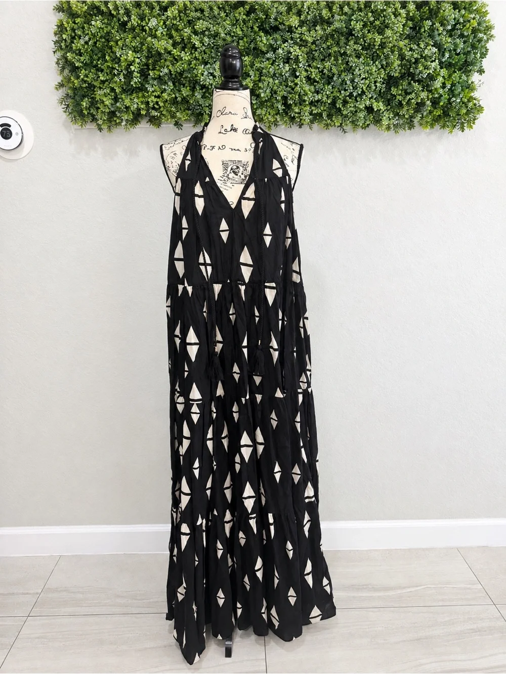 H&M Black Cream Geometric Halter Tiered Maxi Dress Size 6